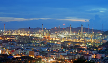 Fototapeta premium Oil refinery with beautiful sky background
