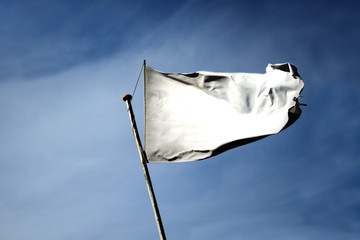 Weiße Fahne, q,