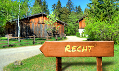 Strassenschild 32 - Recht
