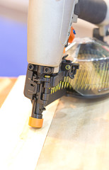 Nail gun