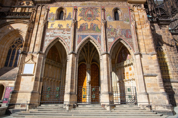 Fototapeta na wymiar Detail of famous St.Vitus Cathedral in Prague