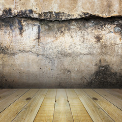 Old empty room with concrete wall