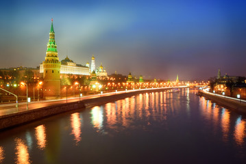 Fototapeta na wymiar Quay Moskva River. Kremlin
