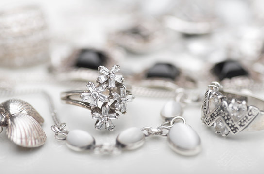 Silver тобының жалаңаш суреттері