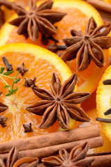 arance di Sicilia, anice stellato, cannella e chiodi di garofano