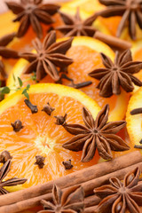 arance di Sicilia, anice stellato, cannella e chiodi di garofano