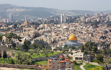 Fototapeta na wymiar Jerusalem - Outlook from Mount of Olives to old city
