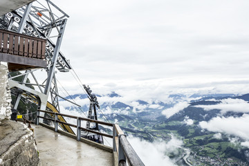 Seilbahn zur größten Eishöhle der Welt