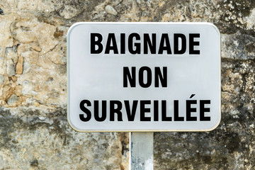 Naklejka premium Panneau baignade non surveillée