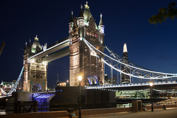 Fototapeta na wymiar LONDON, UK - AUGUST 11, 2014: Tower bridge 