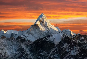 Deurstickers Mount Everest Ama Dablam op weg naar Everest Base Camp