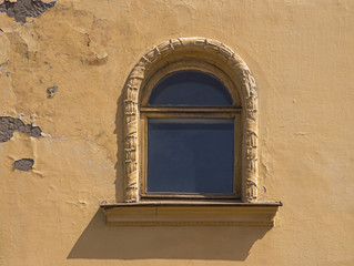 oval window.