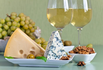 Cheese with fruits