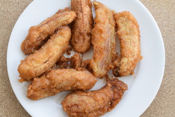 Sweeten fried bananas in plate