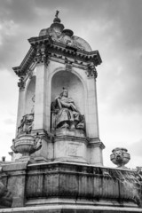 Obraz premium Fountain Saint-Sulpice in Paris, France