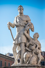 Statua Ferdinando I de' Medici, monumento, Pisa