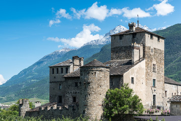 Fototapeta premium medioeval castle sarriod de la tour in italy near aosta