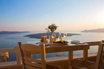Romantic dinner © Santorines