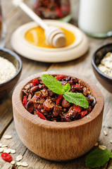 oatmeal nuts quinoa granola