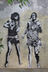 graffiti chicas corriendo berlín 6032-f15
