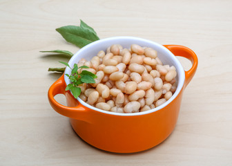 White canned beans