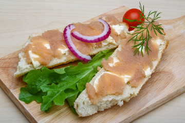 Sandwich with cod roe