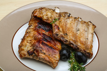 Roasted pork ribs