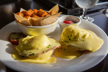 Eggs Benedict
