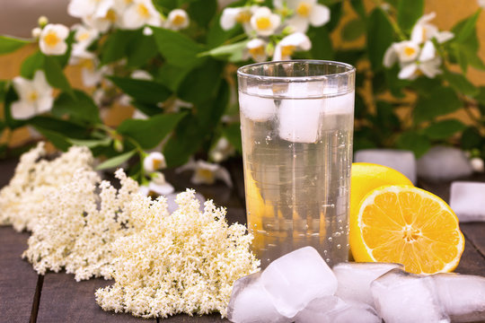 Elder flower Summer refreshment with ice and lemon
