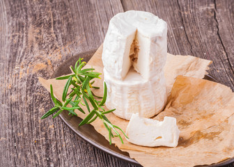 Well ripened goat cheese