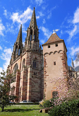 Eglise et tour des remparts de Obernai