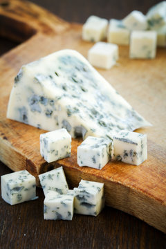 blue cheese on slices of brokenness