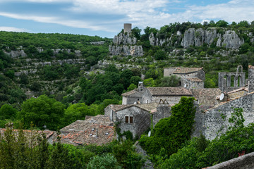 Fototapeta na wymiar Village d'Ardeche