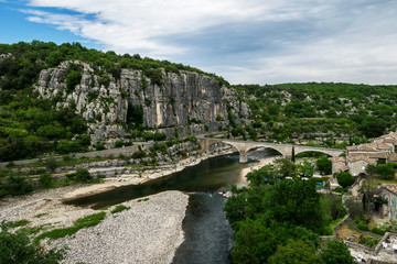 Fototapeta na wymiar Paysage d'Ardèche