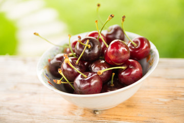 Ciliege fresca in tavola 