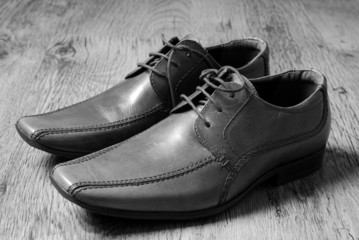 leather classic style  shoes