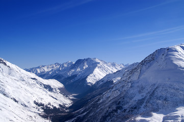 Fototapeta na wymiar View from off-piste ski slope