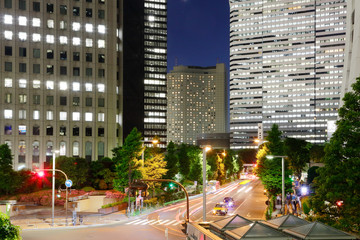 新宿高層ビルの夜景
