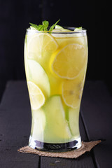 lemonade with apple and mint