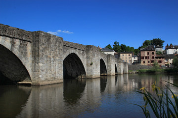 Fototapeta premium Vieux pont St Etienne à Limoges.(Haute-Vienne)