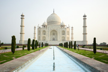 Fototapeta na wymiar Taj mahal, famous place of India