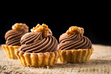 chocolate and caramel small tart homemade