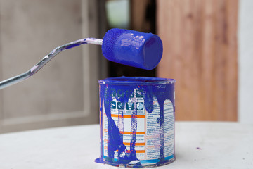 Blue Farbe Dose mit roller