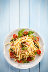 Pasta with meat, tomato sauce and vegetables 