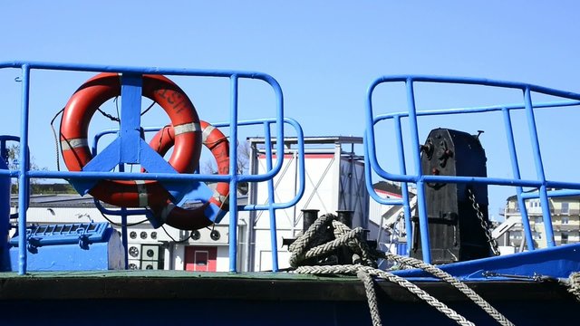 Festmacherleine an einem Fischkutter

