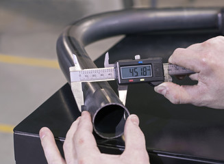 Measurement of metal parts measuring instrument