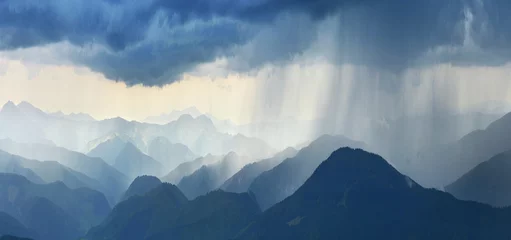 Gordijnen Regen in de bergen © denis_333
