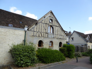 Chaumont en Vexin - Maison à Colombages