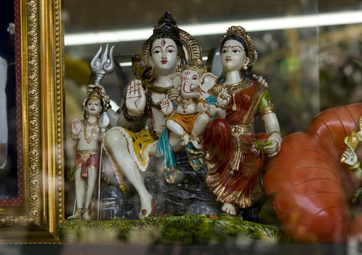 MUMBAI, INDIA - may 2014: Family of Shiva figurine on Chor Bazaa