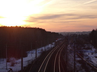 Закат над железной дорогой